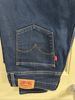 Levi's Women's Indigo Straight Leg Jeans